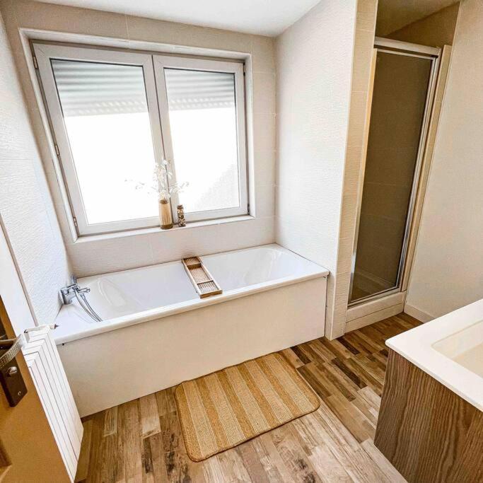 Апартаменты ~L'Arche De L'Heurt~ Ле-Портель Экстерьер фото
